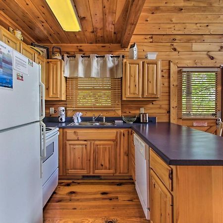 Pigeon Forge Family Cabin With Resort Pool And Hot Tub Екстер'єр фото